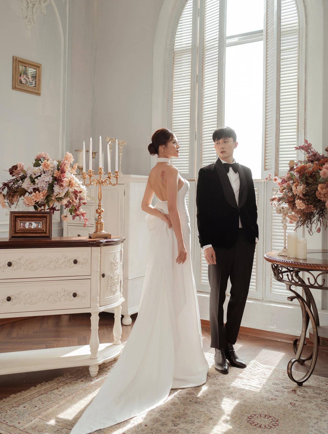 Ảnh cưới đẹp chấn động của Thu Quỳnh, ch&uacute; rể g&acirc;y sốt v&igrave; qu&aacute; đẹp trai- Ảnh 2.