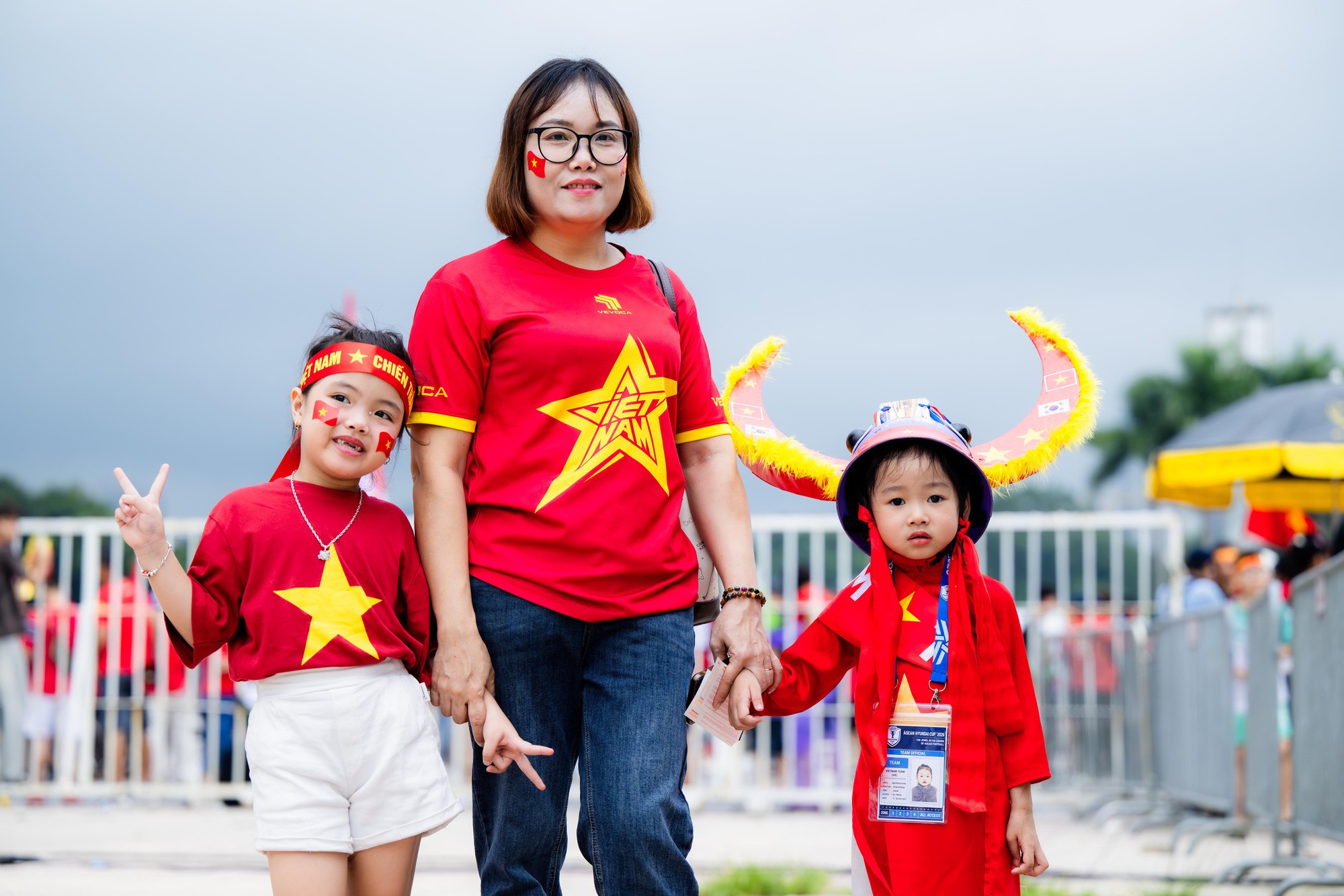 Diễn biến ĐT Việt Nam vs Malaysia 20h00 tối nay: Mỹ Đình mưa trắng trời - Ảnh 7.
