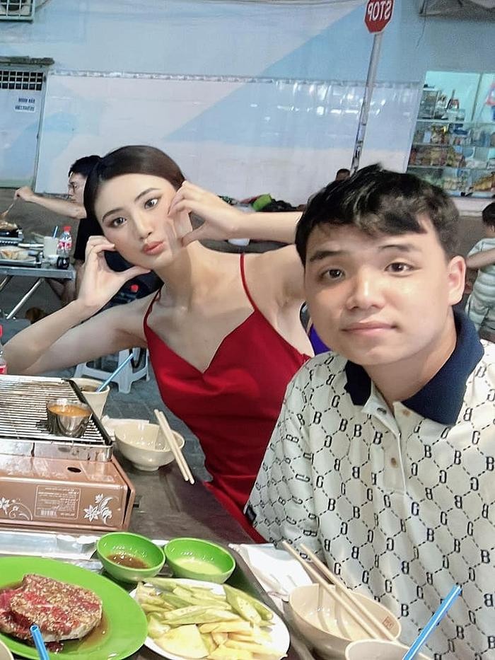 Mỹ nh&acirc;n B&igrave;nh Định l&agrave;m chuyện kh&ocirc;ng tưởng: Vừa đăng quang đ&atilde; c&ocirc;ng khai bạn trai, sang &Uacute;c khi đang trong nhiệm kỳ- Ảnh 10.