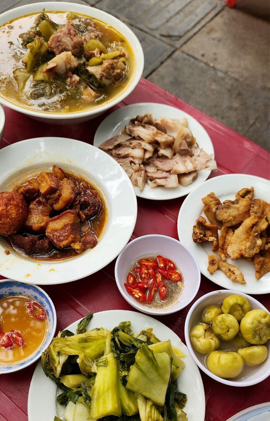 V&igrave; sao gọi l&agrave; &ldquo;cơm bụi&rdquo;?- Ảnh 1.