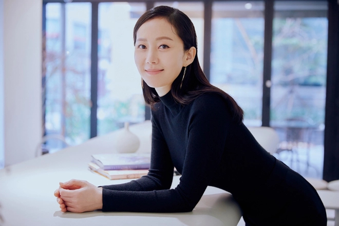 &Aacute; hậu bị Jang Dong Gun phản bội, nay cưới gi&aacute;m đốc bệnh viện đa khoa sống sung sướng như b&agrave; ho&agrave;ng- Ảnh 3.