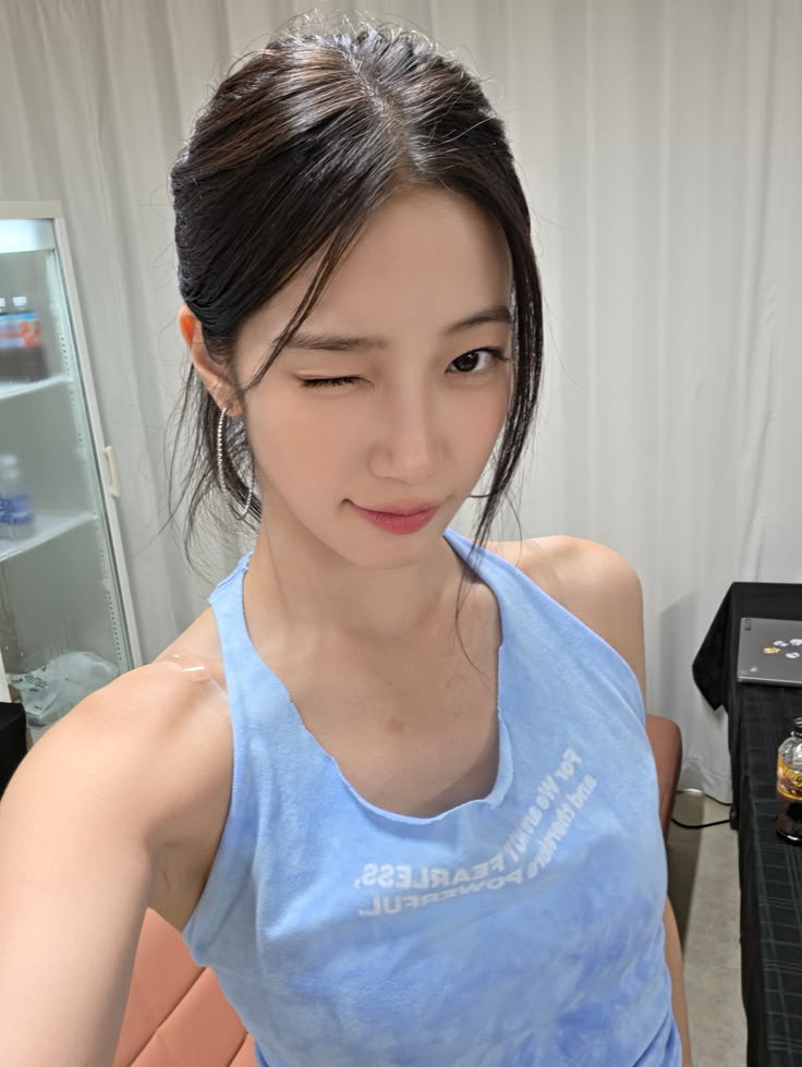 Gái Nhật qua camera thường viral hơn 10 triệu người xem: Visual đúng đỉnh, nhìn sang style lại càng say hơn- Ảnh 2.