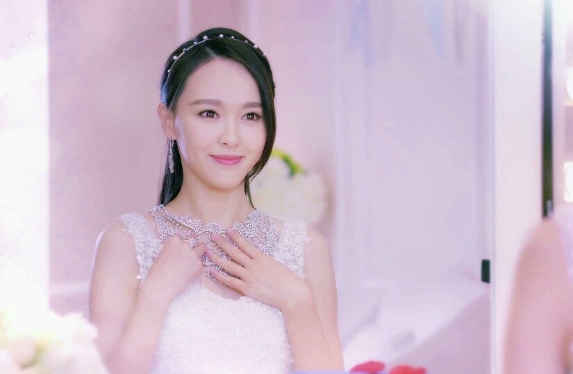 Loạt nữ chính lép vế trước nữ phụ: Địch Lệ Nhiệt Ba lấn át đàn chị nhưng lại thua Triệu Lộ Tư- Ảnh 1.