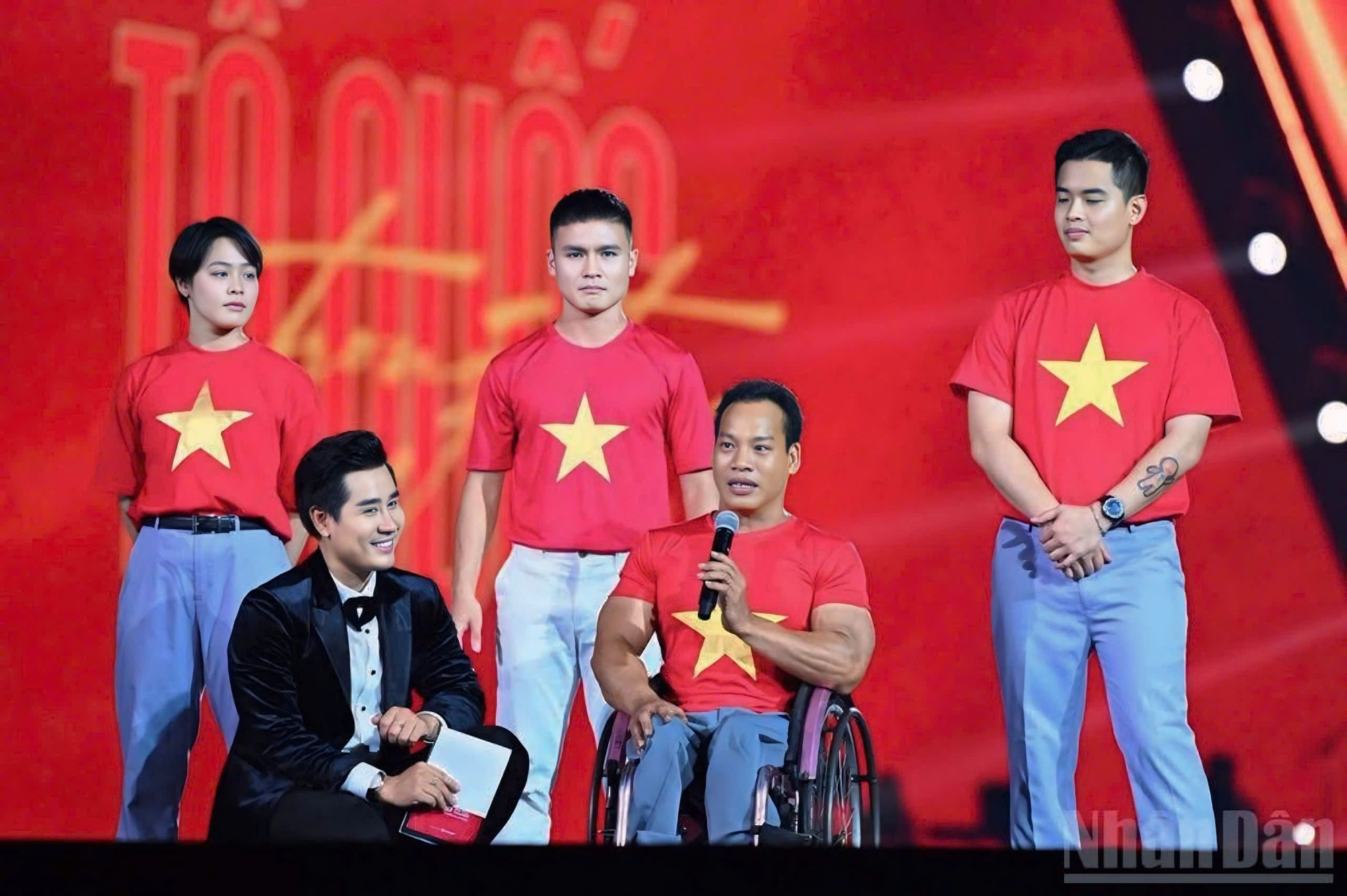 MC Nguy&ecirc;n Khang tiếp tục được "chọn mặt gửi v&agrave;ng" dẫn dắt Tổ Quốc Trong Tim 2026 tại TP.HCM- Ảnh 3.