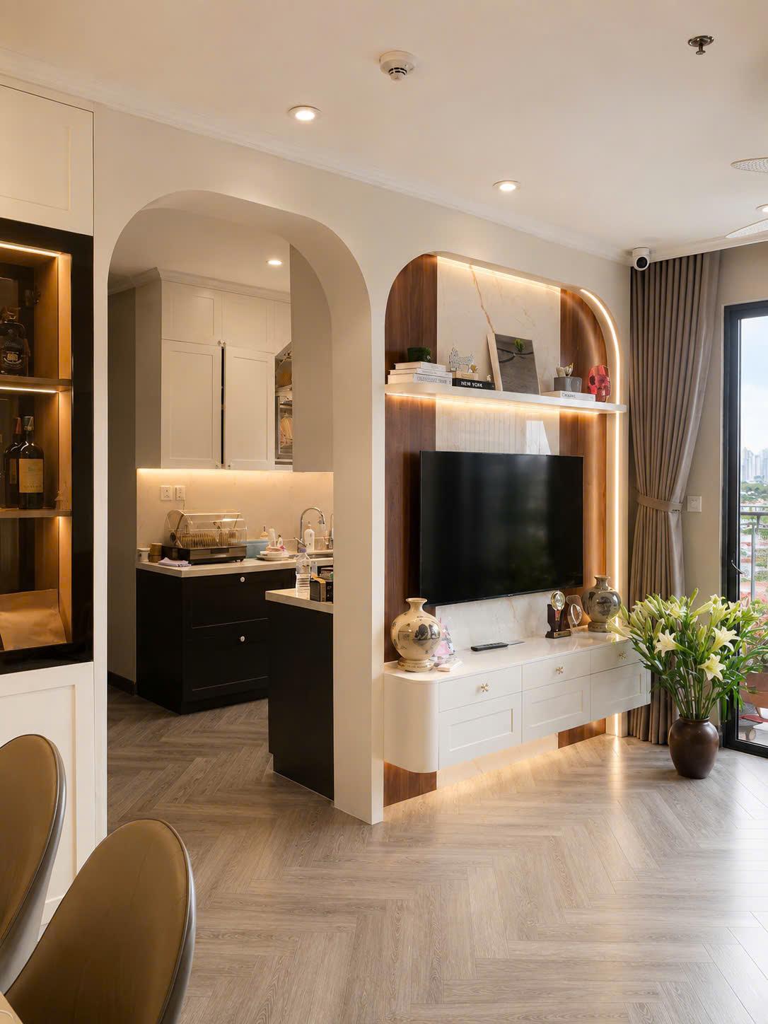 Chỉ sửa phòng khách, bếp và phòng 2 con, căn hộ Vinhomes Smart City đã “rộng ra” thấy rõ dù không tăng thêm 1m²- Ảnh 5.