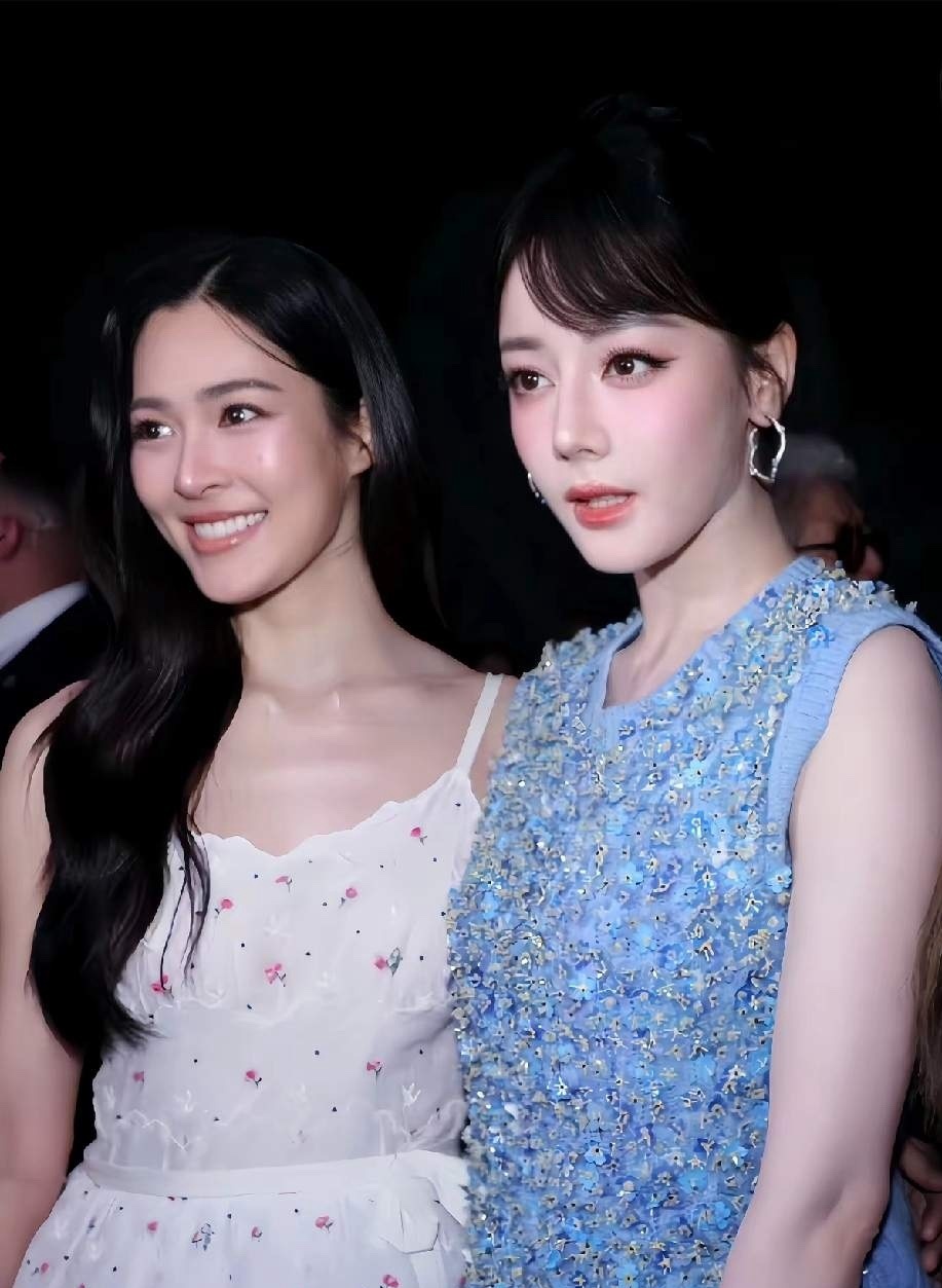 Mỹ nh&acirc;n 9x trở th&agrave;nh "người phụ nữ đẹp nhất thế giới năm 2026", nhan sắc thế n&agrave;o m&agrave; lấn &aacute;t cả Địch Lệ Nhiệt Ba?- Ảnh 6.