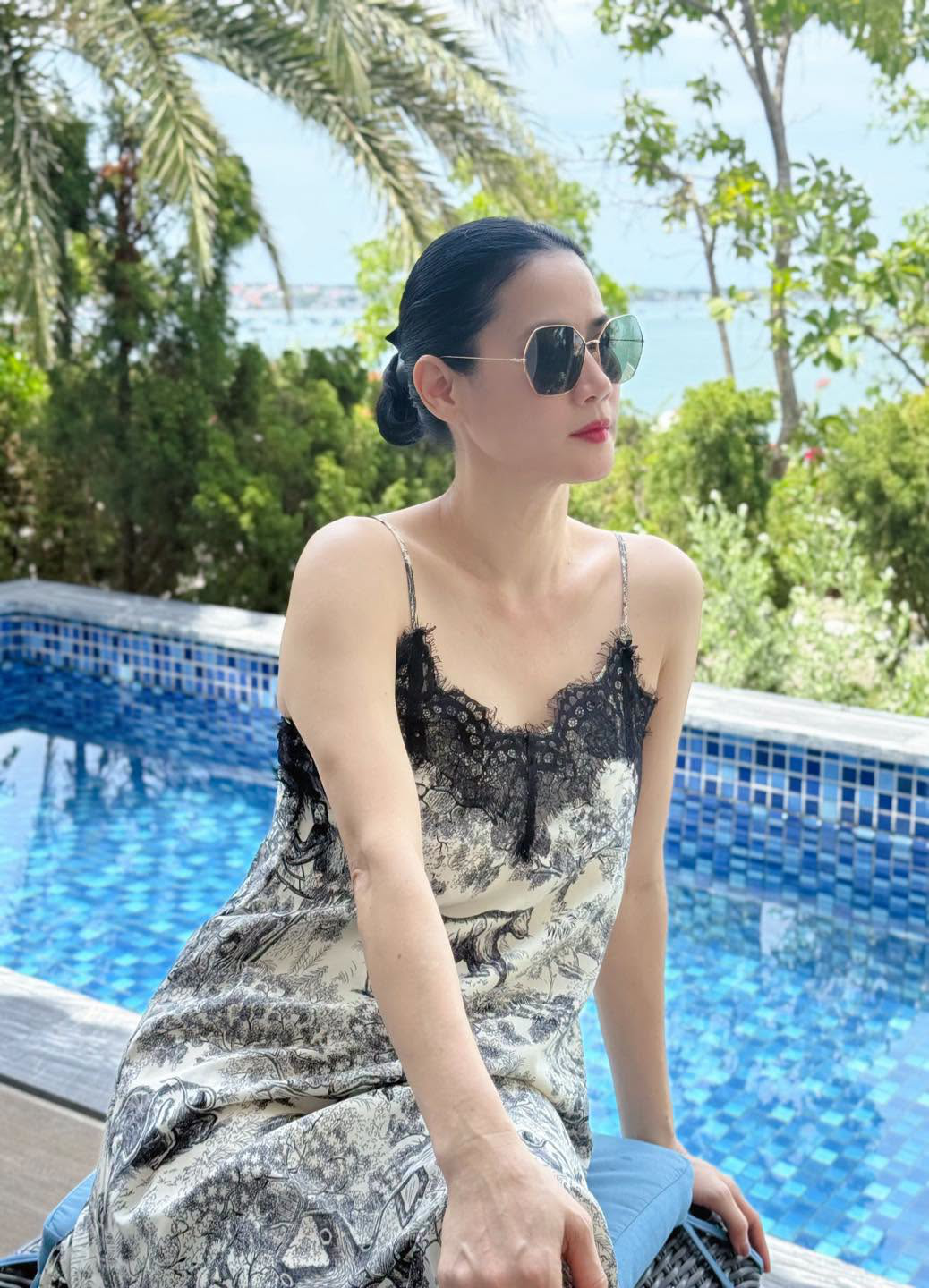 Mẹ đơn th&acirc;n Vbiz sống trong biệt thự 4 tầng ở TP.HCM, U50 m&agrave; đứng cạnh Tăng Thanh H&agrave; vẫn s&aacute;ng bừng- Ảnh 8.