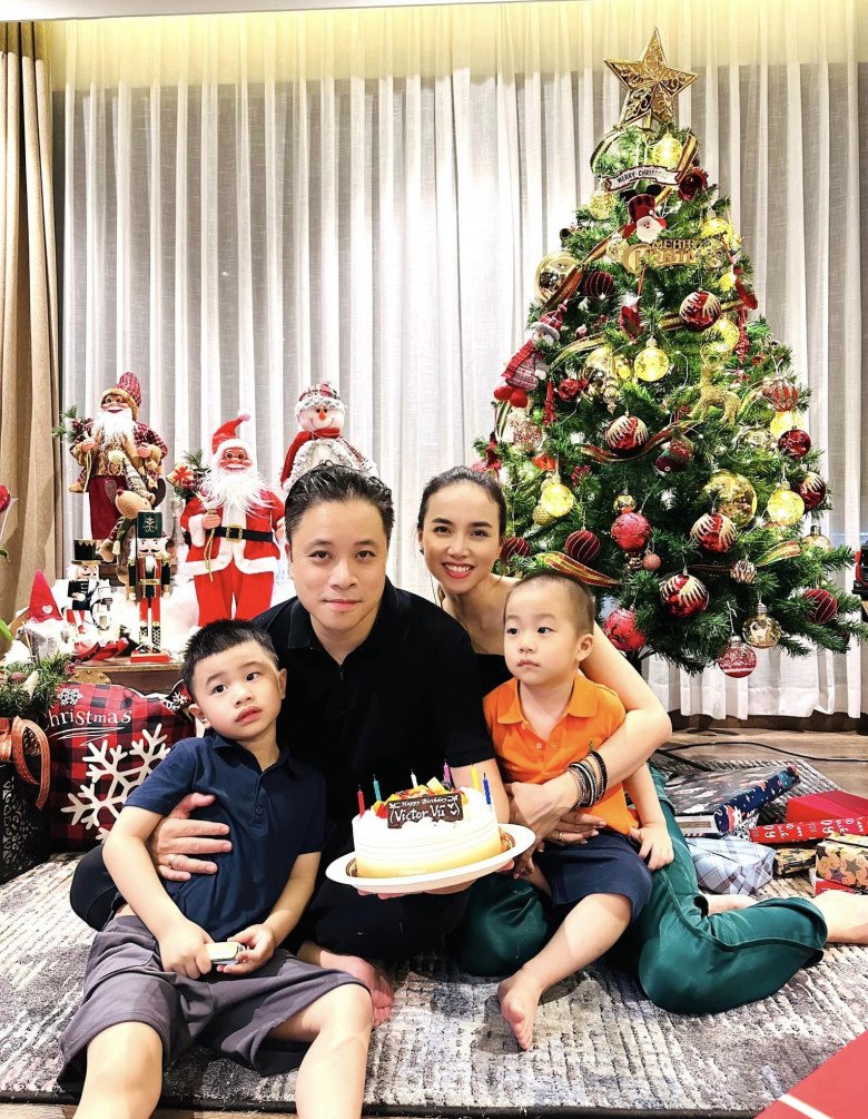 Mỹ nh&acirc;n Việt bỏ h&agrave;o quang showbiz, ở ẩn nu&ocirc;i con trong biệt thự trăm tỷ - Ảnh 13.