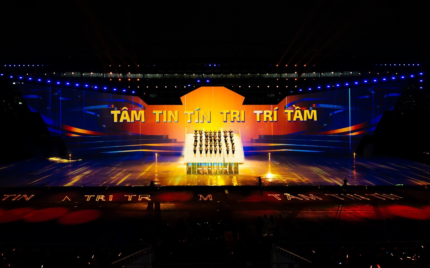 SHB c&ugrave;ng Fandom Y&ecirc;u Nước viết tiếp những khoảnh khắc tự h&agrave;o Việt Nam, lan tỏa t&igrave;nh y&ecirc;u nước đến thế hệ trẻ - Ảnh 3.