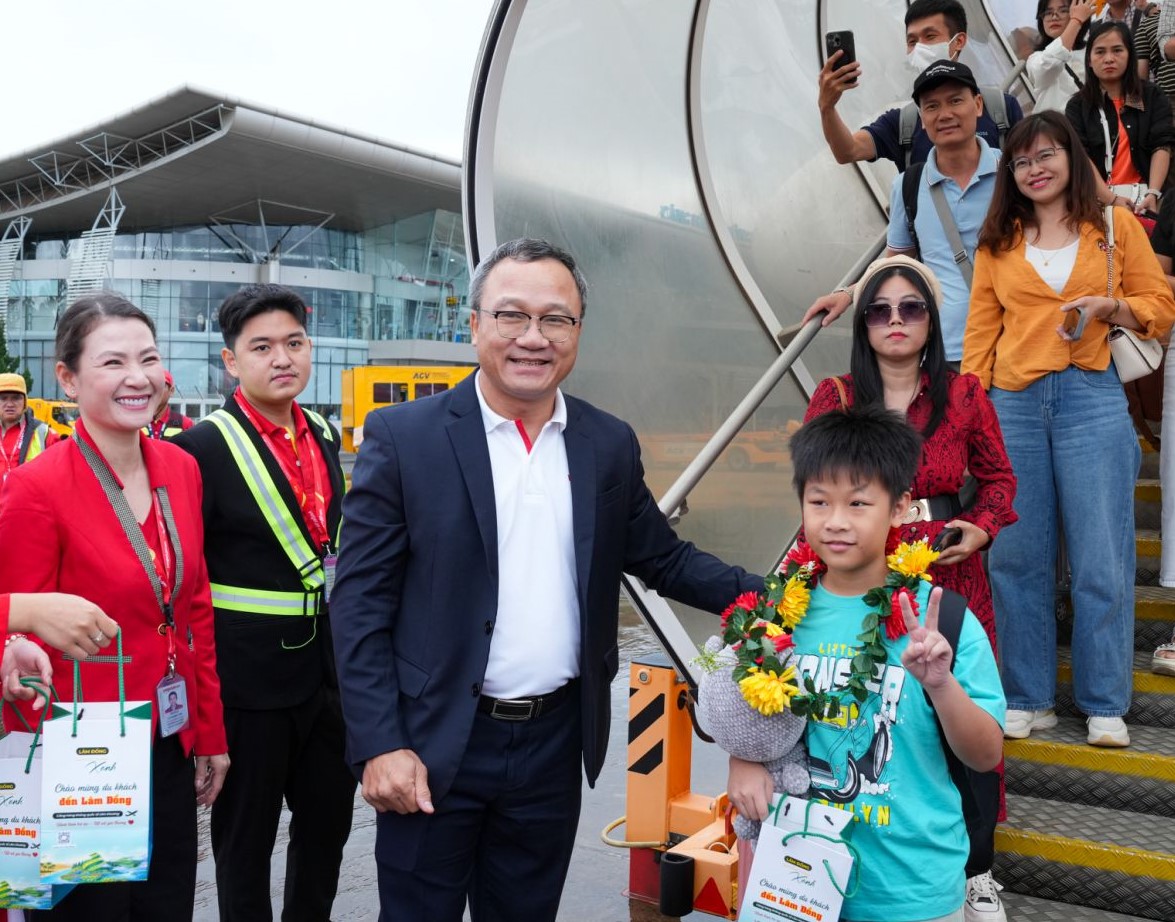 &rlm;Vietjet nối lại 5 đường bay đến Đ&agrave; Lạt, đưa th&agrave;nh phố ng&agrave;n hoa gần hơn với du kh&aacute;ch cả nước - Ảnh 4.