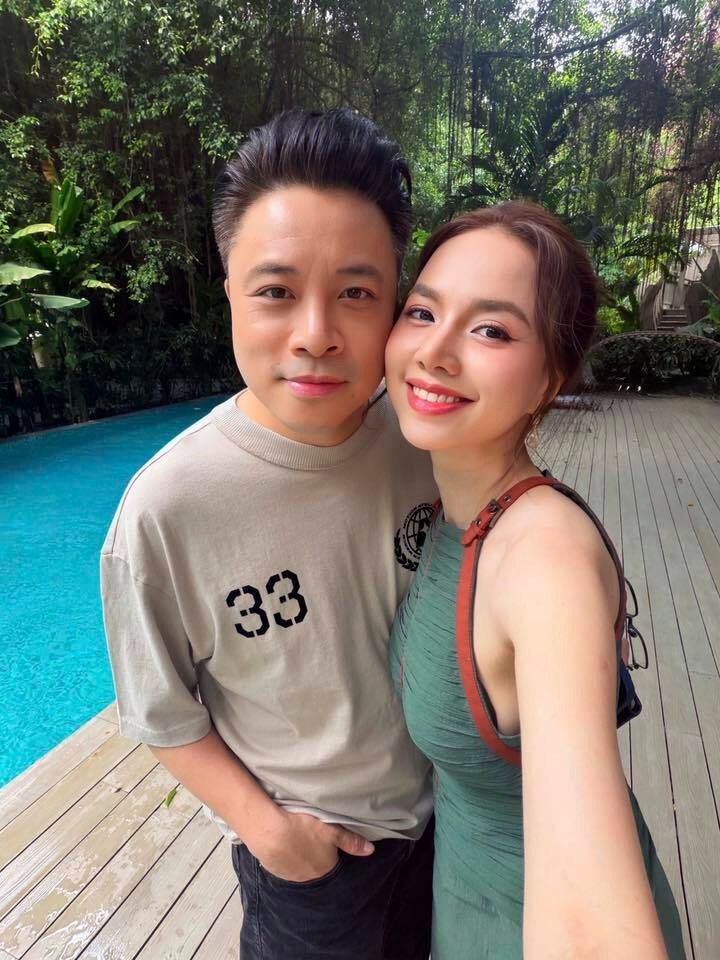 Mỹ nh&acirc;n Việt bỏ h&agrave;o quang showbiz, ở ẩn nu&ocirc;i con trong biệt thự trăm tỷ - Ảnh 1.