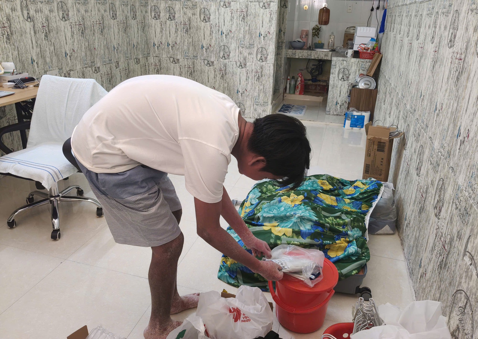 Cậu bé "người rắn" từng bị bạn bè xa lánh, 12 tuổi mới được vào lớp 1, giờ đã thành tân sinh viên- Ảnh 6.