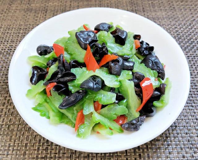Nếu chỉ số mỡ m&aacute;u v&agrave; cholesterol của bạn cao, đ&acirc;y l&agrave; 4 m&oacute;n đơn giản c&oacute; thể ăn 2 hoặc 3 lần trong tuần - Ảnh 1.