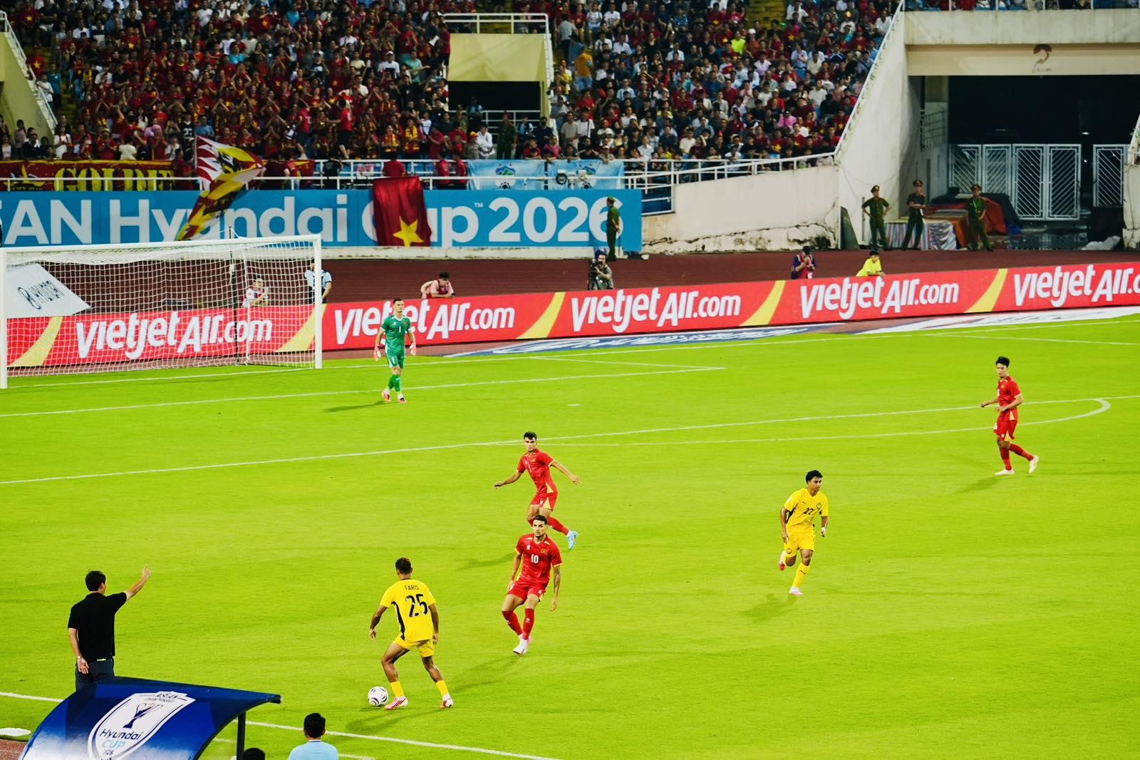 Sẵn sàng lên đường, hòa mình vào trận cầu quyết định ngôi vương ASEAN Cup - Ảnh 2.