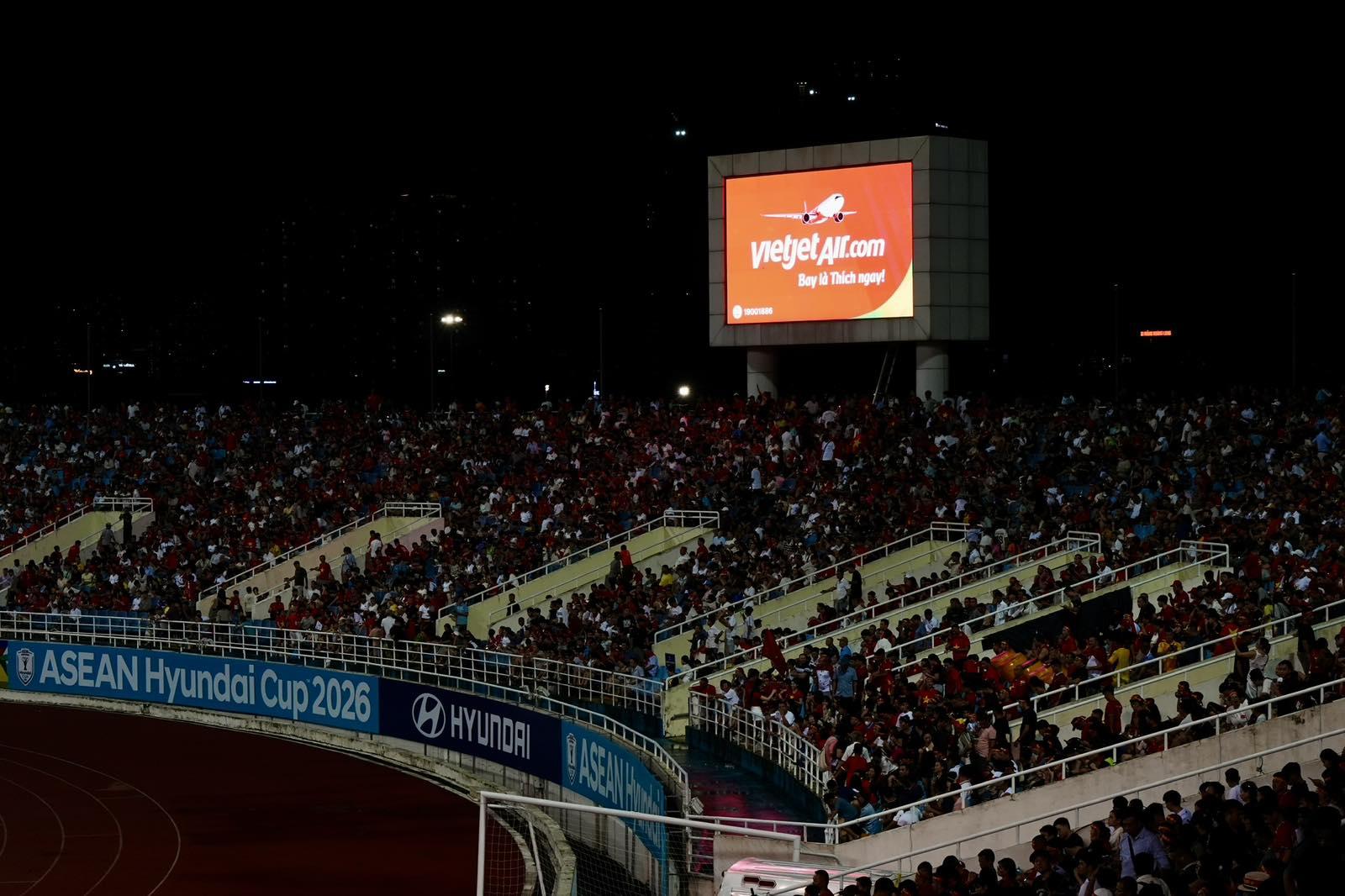Sẵn sàng lên đường, hòa mình vào trận cầu quyết định ngôi vương ASEAN Cup - Ảnh 5.