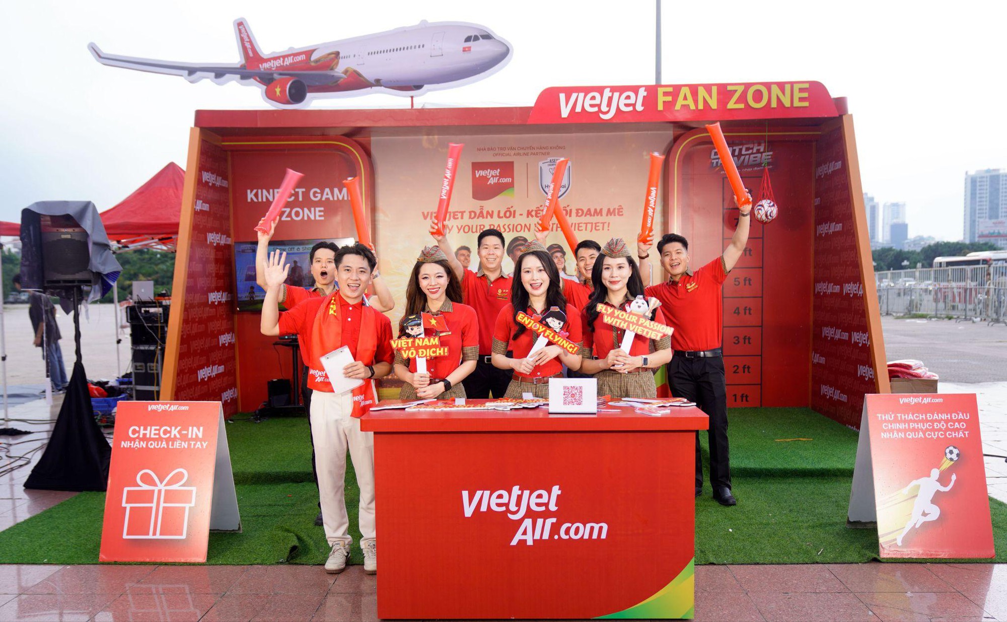 Sẵn sàng lên đường, hòa mình vào trận cầu quyết định ngôi vương ASEAN Cup - Ảnh 9.