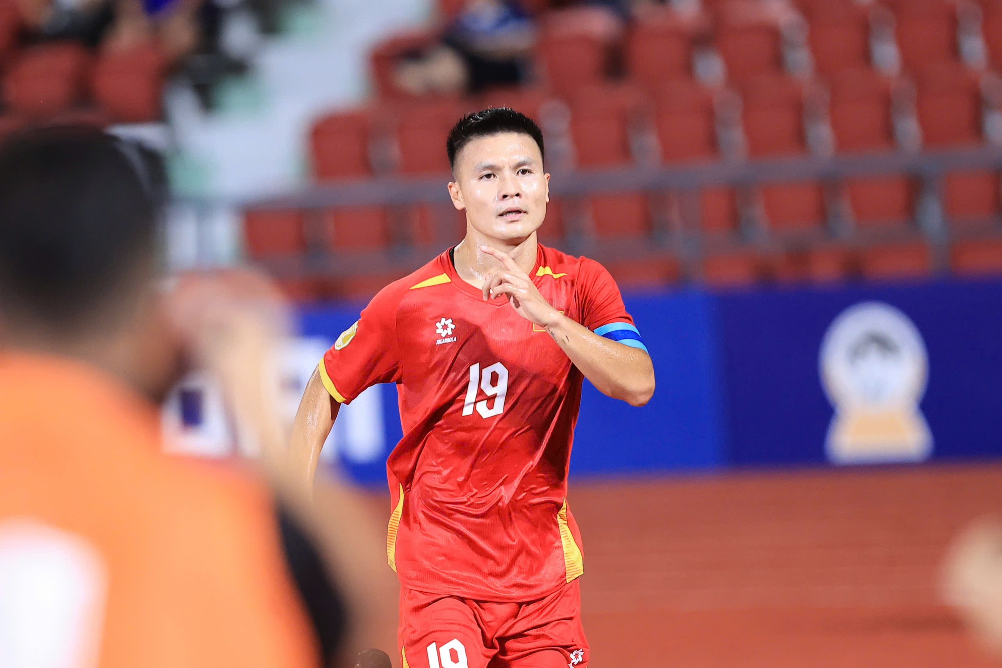 Phỏng vấn n&oacute;ng Quang Hải: "B&oacute;ng đ&aacute; c&oacute; l&uacute;c n&agrave;y l&uacute;c kia, t&ocirc;i chưa bao giờ mất niềm tin v&agrave;o bản th&acirc;n"- Ảnh 1.