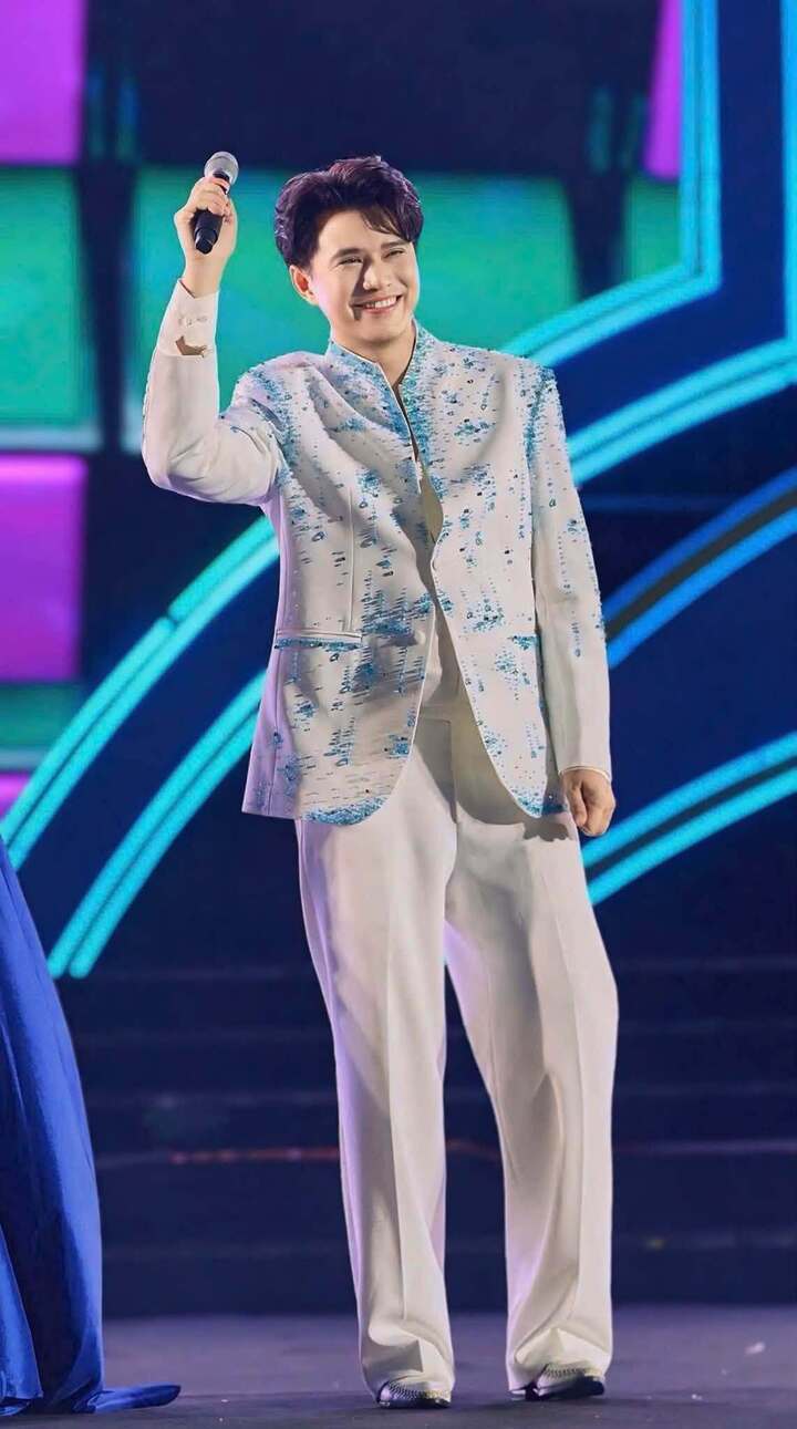 Nam MC được 'chọn mặt gửi v&agrave;ng' dẫn concert quốc gia Tổ Quốc Trong Tim l&agrave; ai?- Ảnh 2.