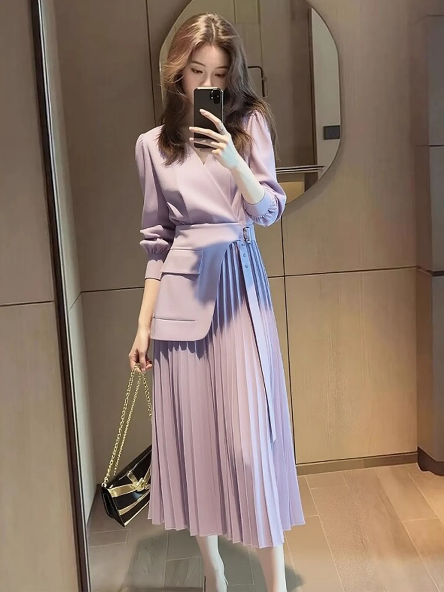 Tủ đồ m&agrave;u t&iacute;m nhạt: Vẻ đẹp dịu d&agrave;ng, thanh lịch nhưng kh&ocirc;ng hề mờ nhạt - Ảnh 9.