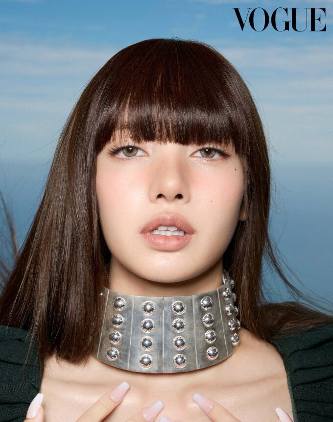 Lisa (BLACKPINK) &ldquo;dao k&eacute;o&rdquo; qu&aacute; tay đến mức ph&aacute; n&eacute;t, fan cũng ngớ cả người- Ảnh 3.