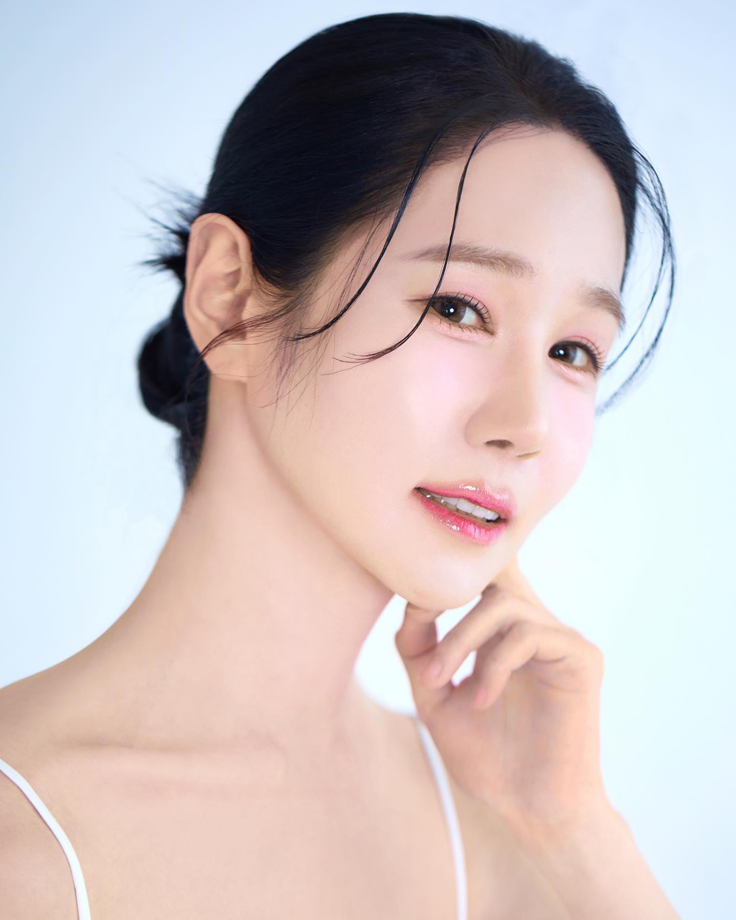 Sao nữ vội hủy đăng k&yacute; kết h&ocirc;n sau v&agrave;i ng&agrave;y cưới chỉ v&igrave; 1 c&acirc;u n&oacute;i của bố mẹ- Ảnh 1.