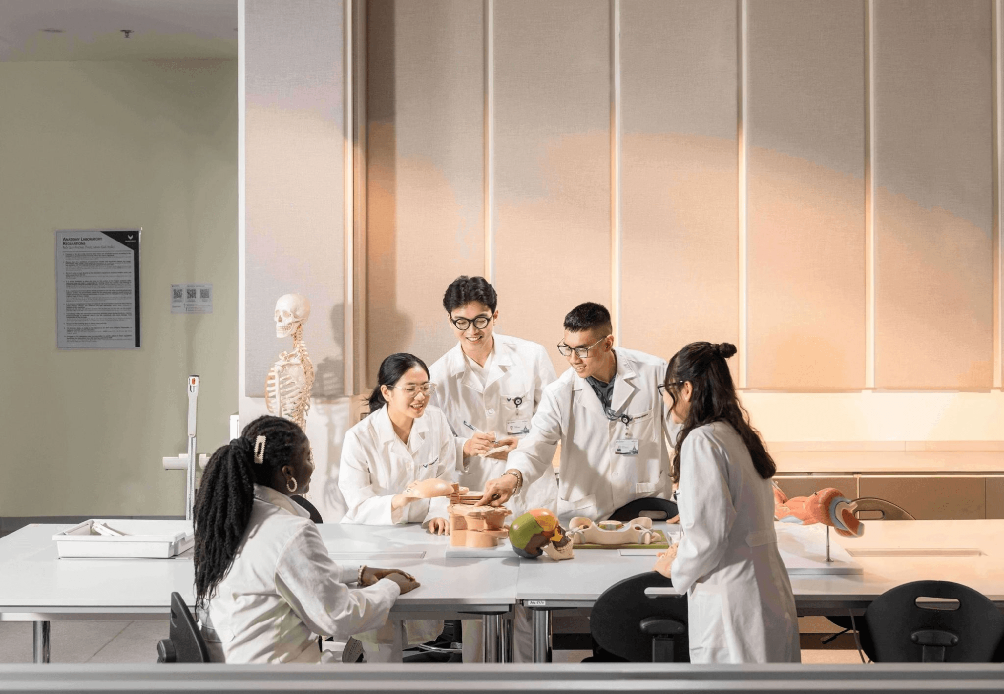 Tỷ ph&uacute; Phạm Nhật Vượng sắp x&acirc;y 1 bệnh viện đặc biệt, phục vụ mục ti&ecirc;u đưa đại học 15.800 tỷ đồng v&agrave;o top 100 thế giới sau khi nhận nhiệm vụ từ Ch&iacute;nh phủ- Ảnh 3.