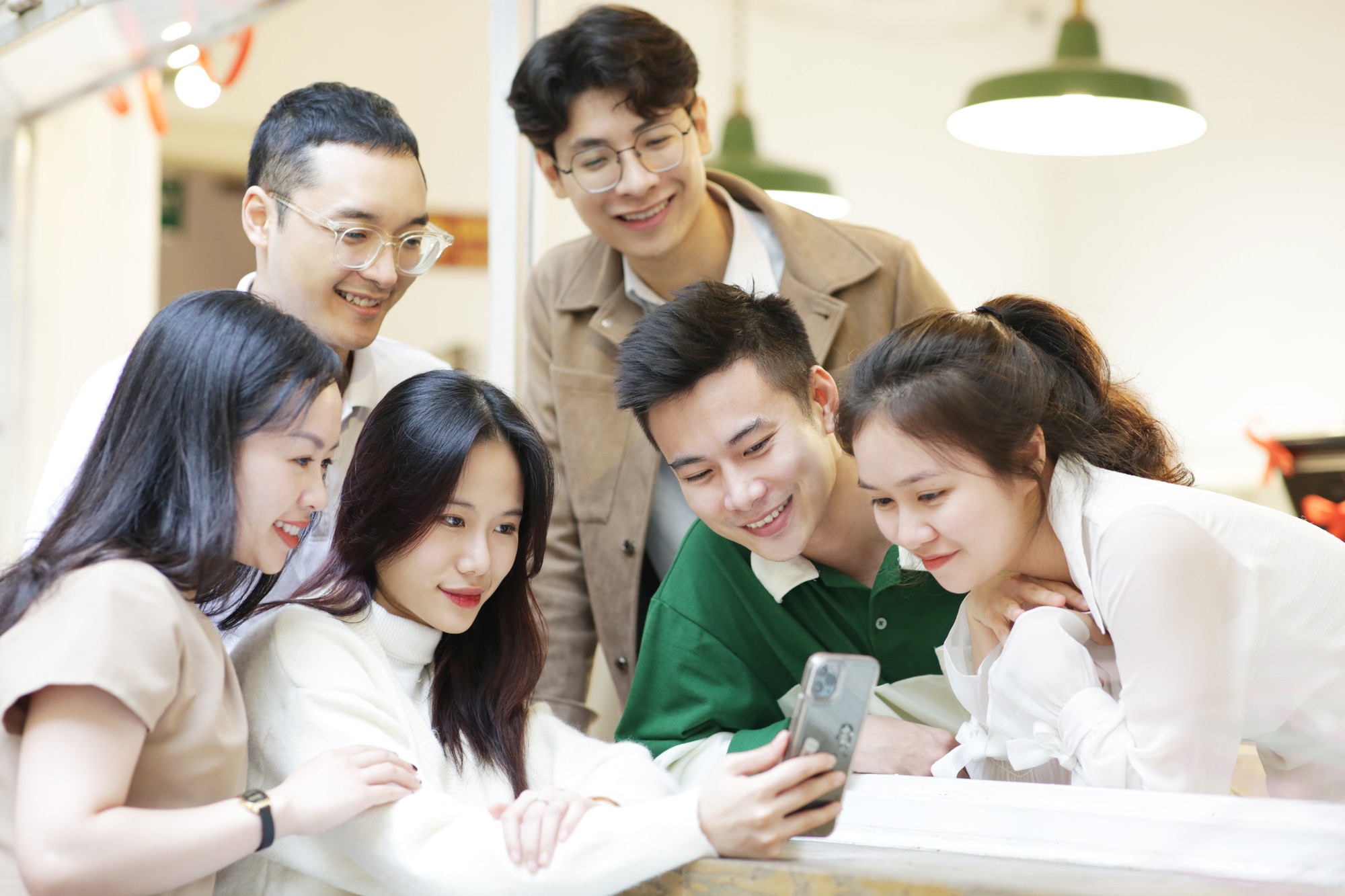 Vượt ải săn vé concert, hốt luôn deal vé máy bay 888k nhẹ tênh trên app ngân hàng - Ảnh 4.
