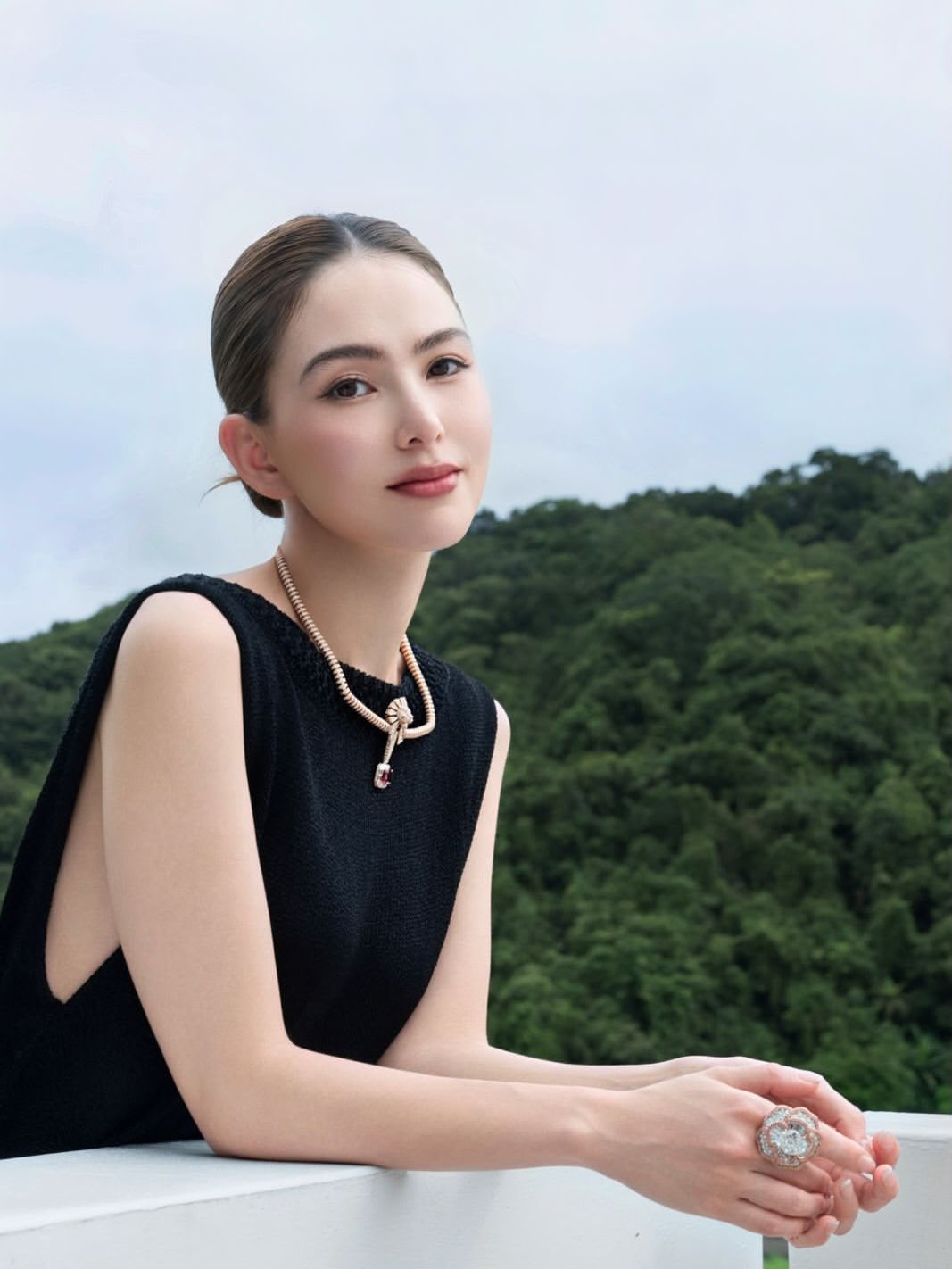 Mỹ nh&acirc;n 17 tuổi hẹn h&ograve;, 22 tuổi l&ecirc;n xe hoa: Đ&aacute;m cưới được chồng tặng 1.296 vi&ecirc;n kim cương, sinh nhật nhận 2 căn hộ cao cấp- Ảnh 5.