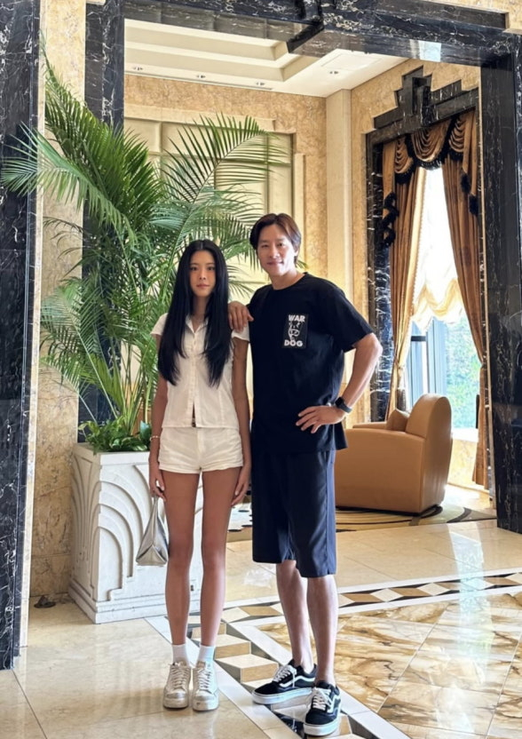 Mỹ nh&acirc;n 2k3 cao 173cm vừa đăng quang Hoa hậu, soi đến gia thế m&agrave; ngỡ ng&agrave;ng!- Ảnh 5.