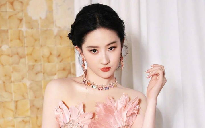 Ngỡ ng&agrave;ng nhan sắc &ldquo;thần ti&ecirc;n tỷ tỷ&rdquo; Lưu Diệc Phi ng&agrave;y ấy - b&acirc;y giờ- Ảnh 7.
