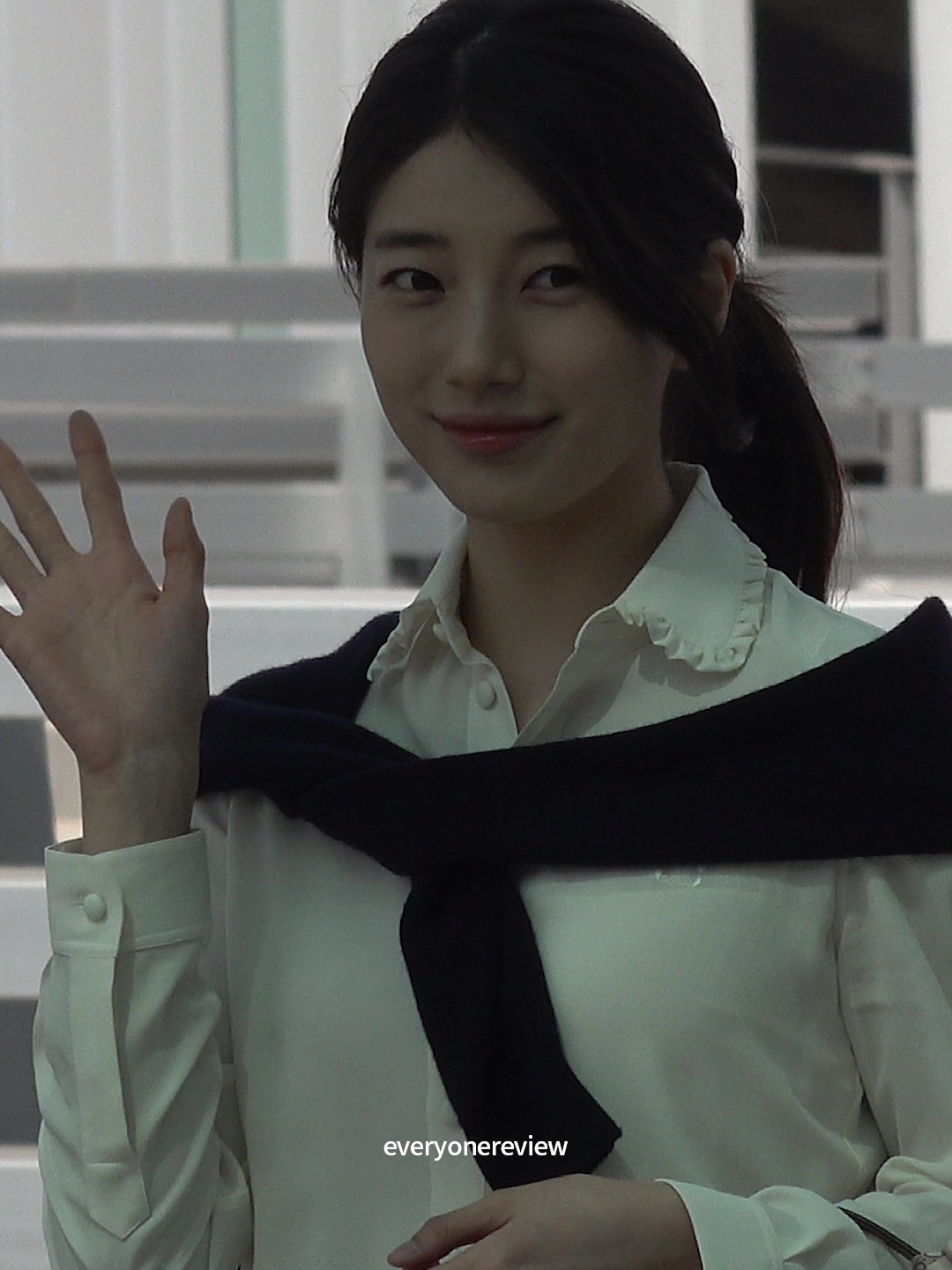 &ldquo;T&igrave;nh đầu quốc d&acirc;n&rdquo; Suzy bị b&oacute;c trần nhan sắc thật sau 16 năm, cả MXH đứng h&igrave;nh- Ảnh 2.