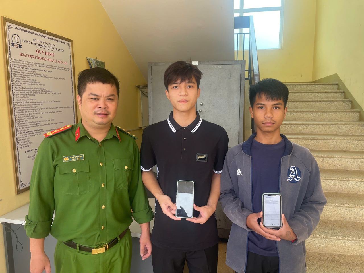 C&ocirc;ng an c&aacute;c tỉnh x&aacute;c minh loạt giao dịch chuyển khoản từ 1,33 triệu, 143 triệu, đến 190 triệu... của nhiều người d&acirc;n- Ảnh 1.