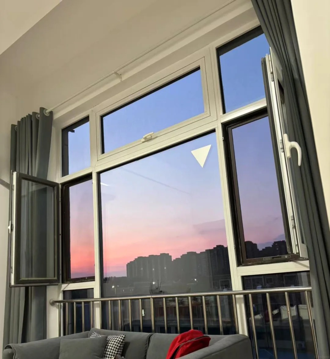 Ph&ograve;ng trọ 3,5 triệu/th&aacute;ng, 20m2 của nữ sinh vi&ecirc;n năm cuối khiến c&ocirc; hối hận - Ảnh 7.