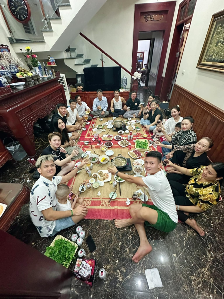 Cơm nh&agrave; Quang Hải - Chu Thanh Huyền - Ảnh 17.