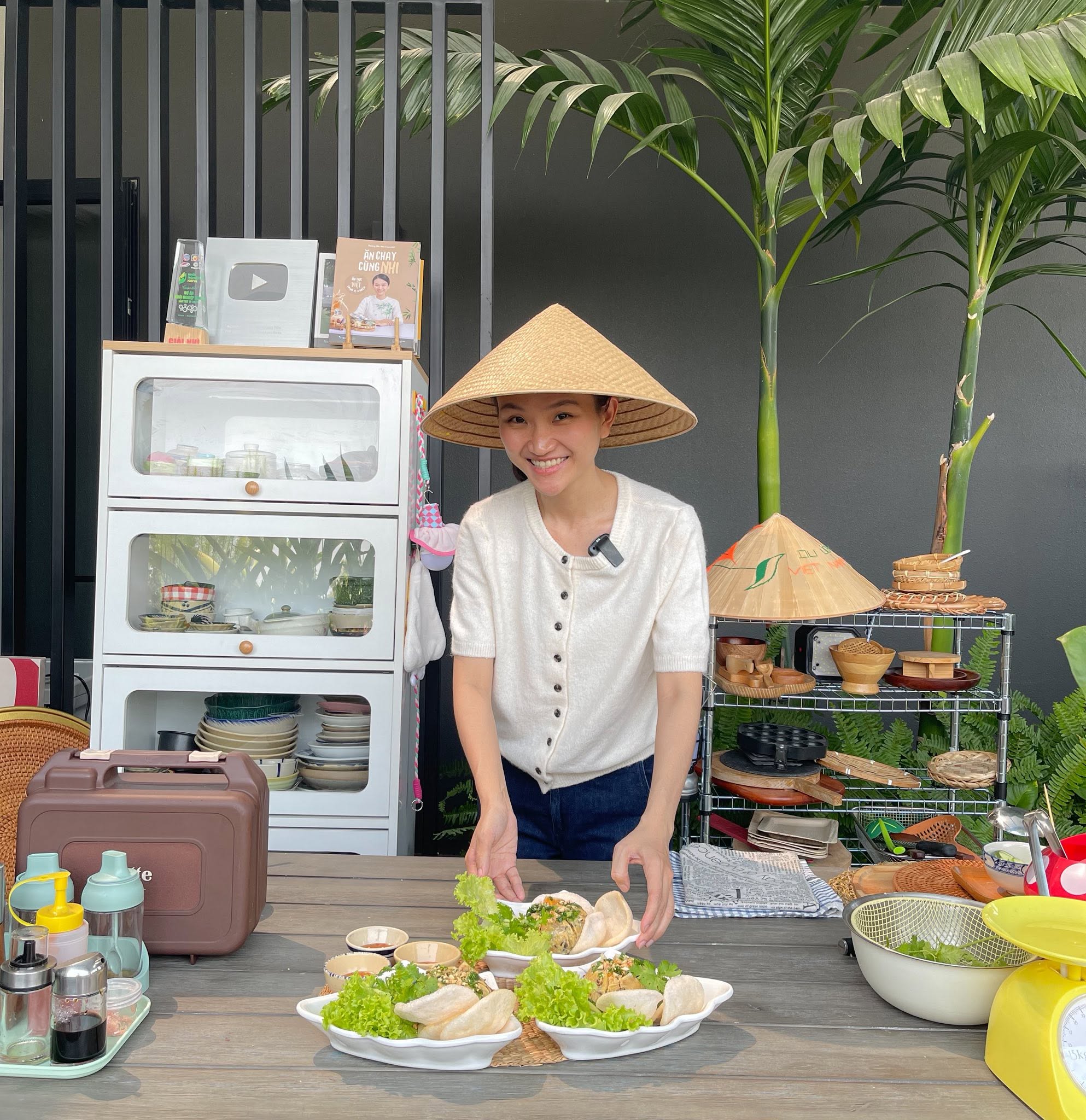 C&ocirc; g&aacute;i ăn chay 17 năm gợi &yacute; 10 m&acirc;m cơm cho th&aacute;ng Vu Lan   - Ảnh 1.