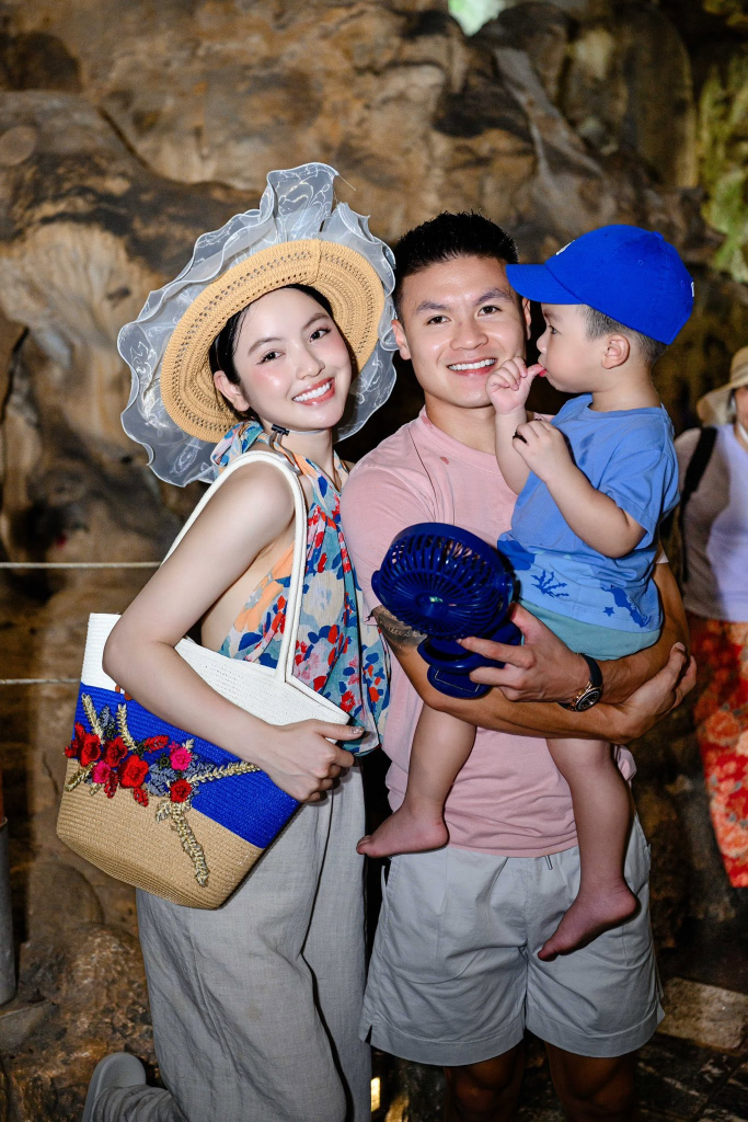 Cơm nh&agrave; Quang Hải - Chu Thanh Huyền - Ảnh 1.