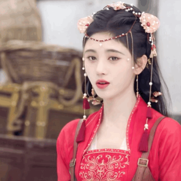 Showbiz c&oacute; 1 mỹ nh&acirc;n "ngh&igrave;n năm", nhan sắc 10 điểm nhưng diễn xuất 0 điểm- Ảnh 9.