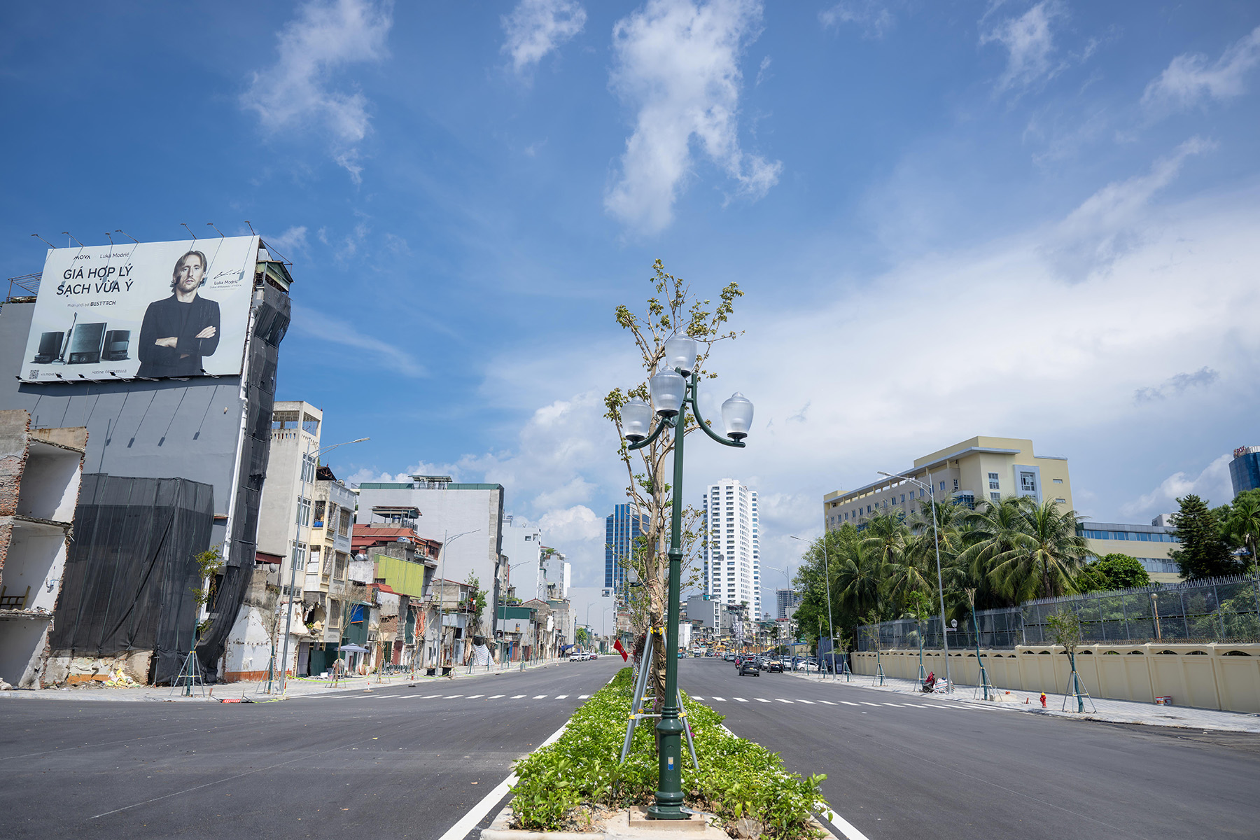 Đếm ngược ngày thông xe 2/9: Vành đai 1 Hoàng Cầu - Voi Phục thay da đổi thịt từng ngày - Ảnh 2.