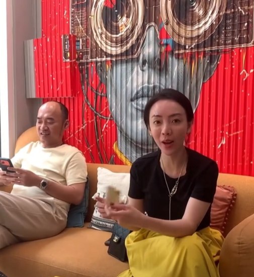 Diện mạo g&acirc;y b&agrave;n t&aacute;n của Thu Trang sau tai nạn phải kh&acirc;u 20 mũi tr&ecirc;n mặt- Ảnh 3.