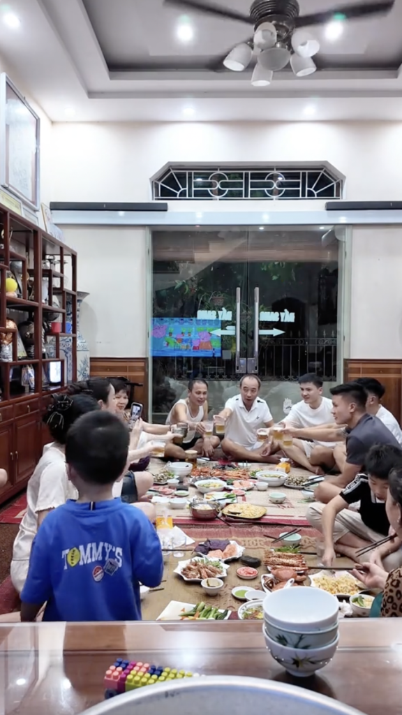 Cơm nh&agrave; Quang Hải - Chu Thanh Huyền - Ảnh 19.