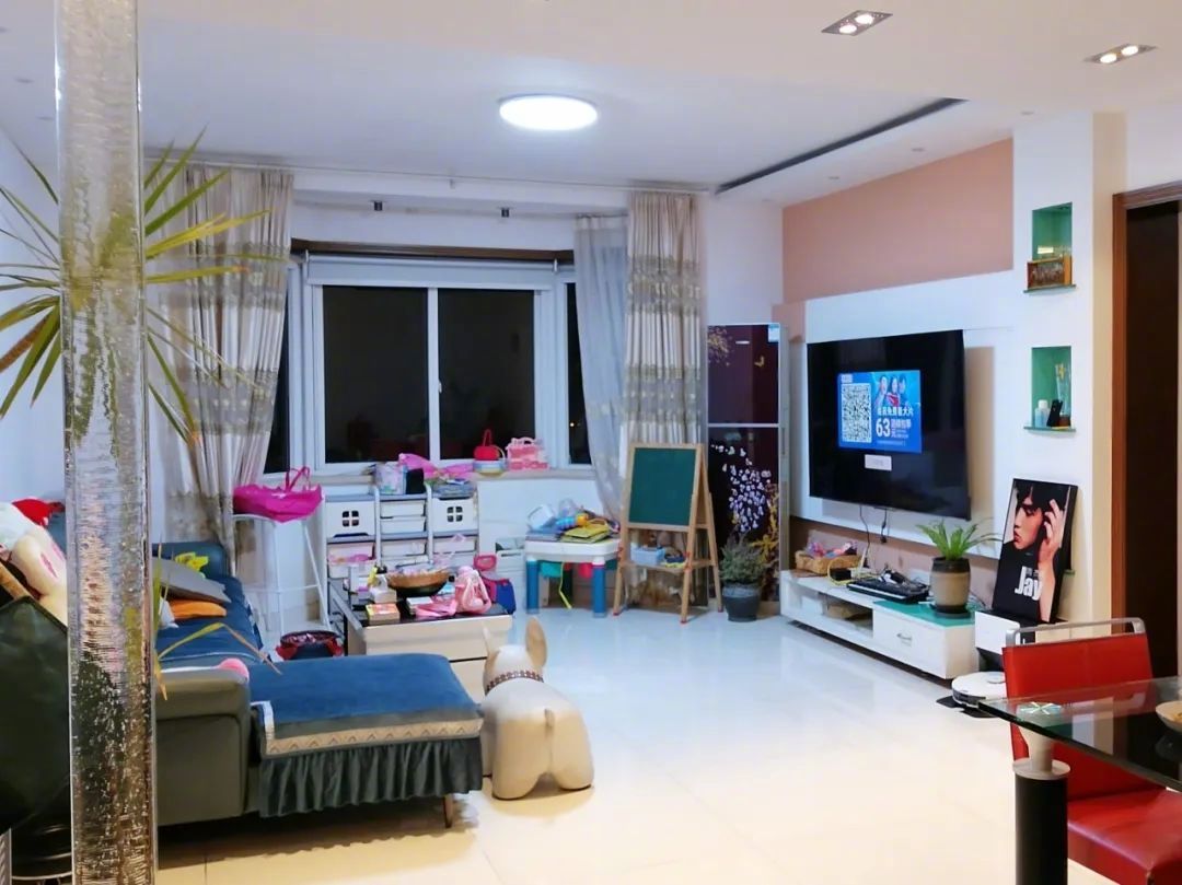 Bán nhà lỗ 1,9 tỷ rồi quay lại ở thuê, người phụ nữ 28 tuổi nói: Tôi mất tiền nhưng lại thấy mình có lãi- Ảnh 8.