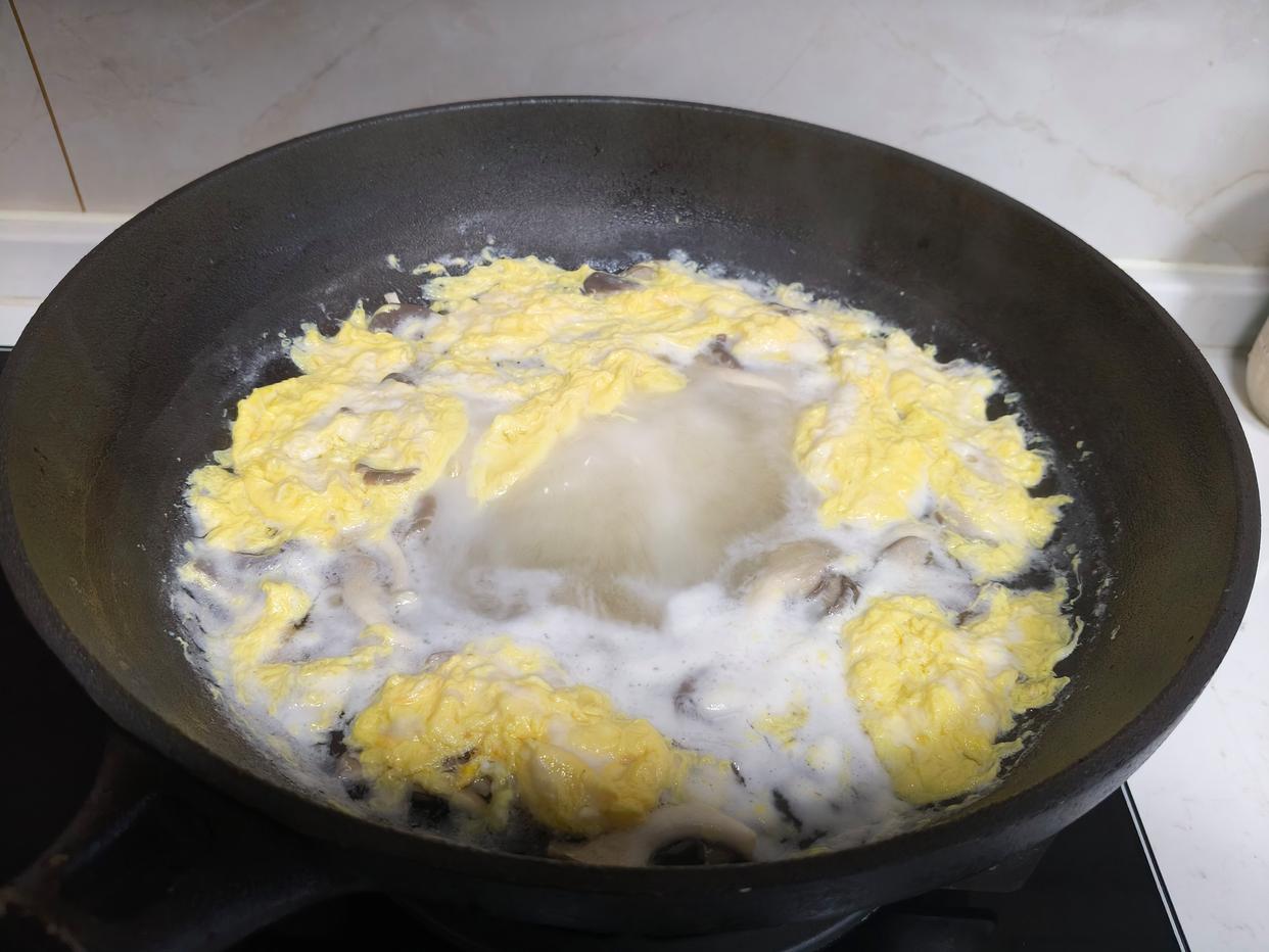 Bữa tối chỉ có 3 món nấu đơn giản mà lại ngon, con trai tôi reo lên: "Ngon tuyệt, con sẽ béo lên mất!"- Ảnh 14.