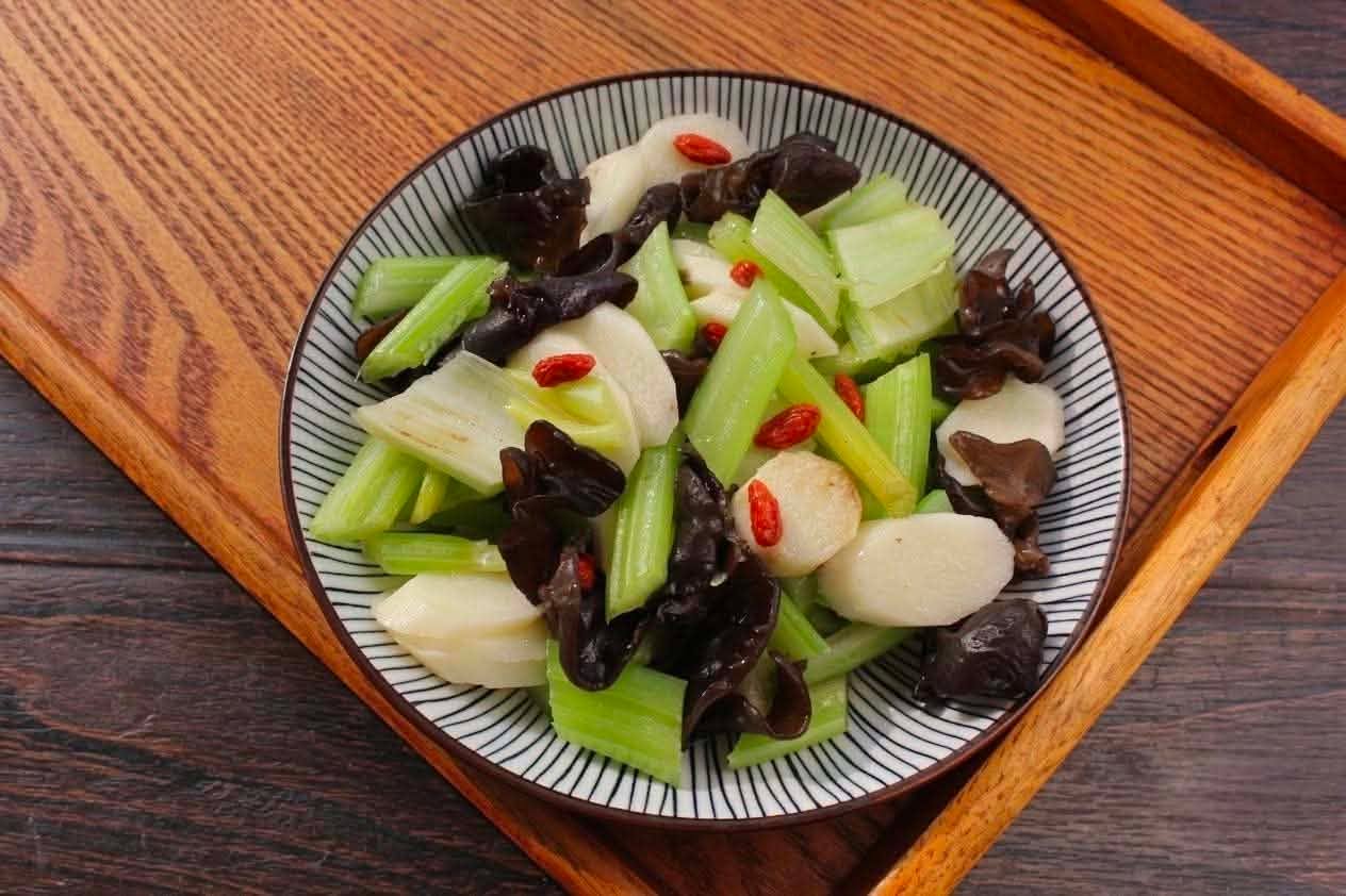 4 món loại rau củ màu trắng giúp trẻ bổ khí, dưỡng phổi, tăng cường miễn dịch - Ảnh 3.