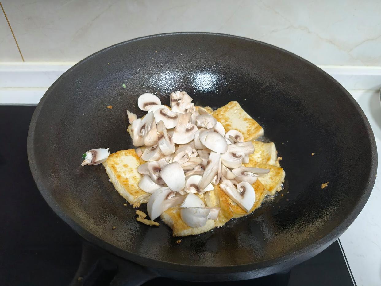 Bữa tối chỉ có 3 món nấu đơn giản mà lại ngon, con trai tôi reo lên: "Ngon tuyệt, con sẽ béo lên mất!"- Ảnh 10.