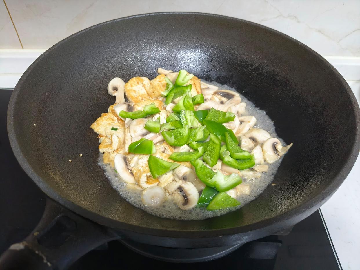 Bữa tối chỉ có 3 món nấu đơn giản mà lại ngon, con trai tôi reo lên: "Ngon tuyệt, con sẽ béo lên mất!"- Ảnh 11.