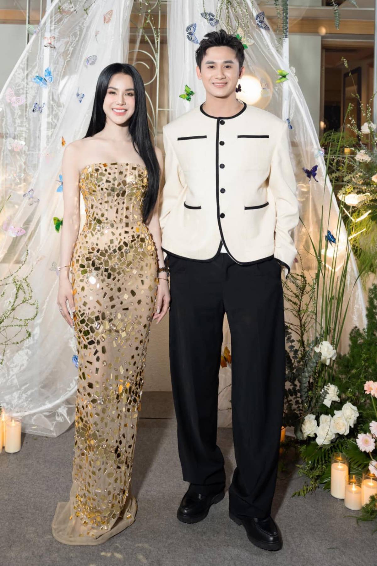 Loạt mỹ nh&acirc;n Việt đ&igrave;nh đ&aacute;m si m&ecirc; bạn đời k&eacute;m 11 tuổi, cặp đ&ocirc;i c&ocirc; - tr&ograve; l&atilde;ng mạn như cổ t&iacute;ch- Ảnh 5.