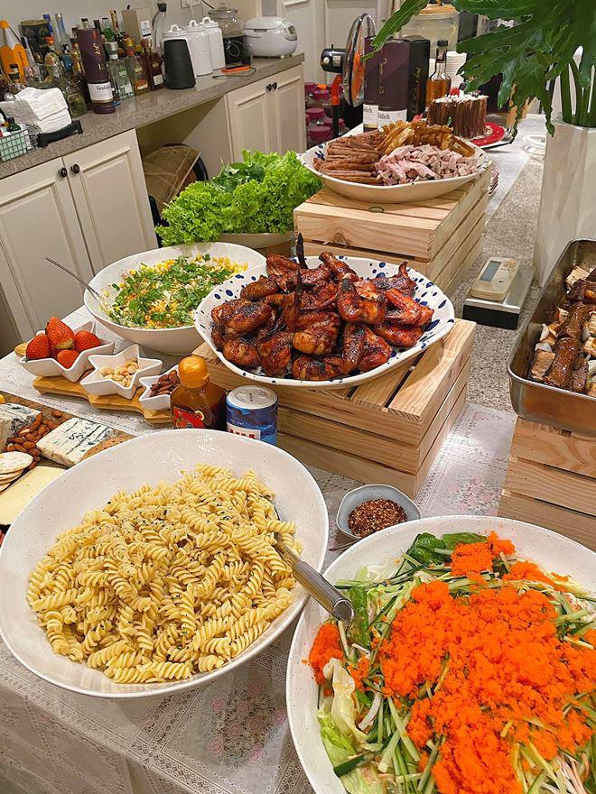 Căn bếp của H&agrave; Tăng - Ảnh 8.