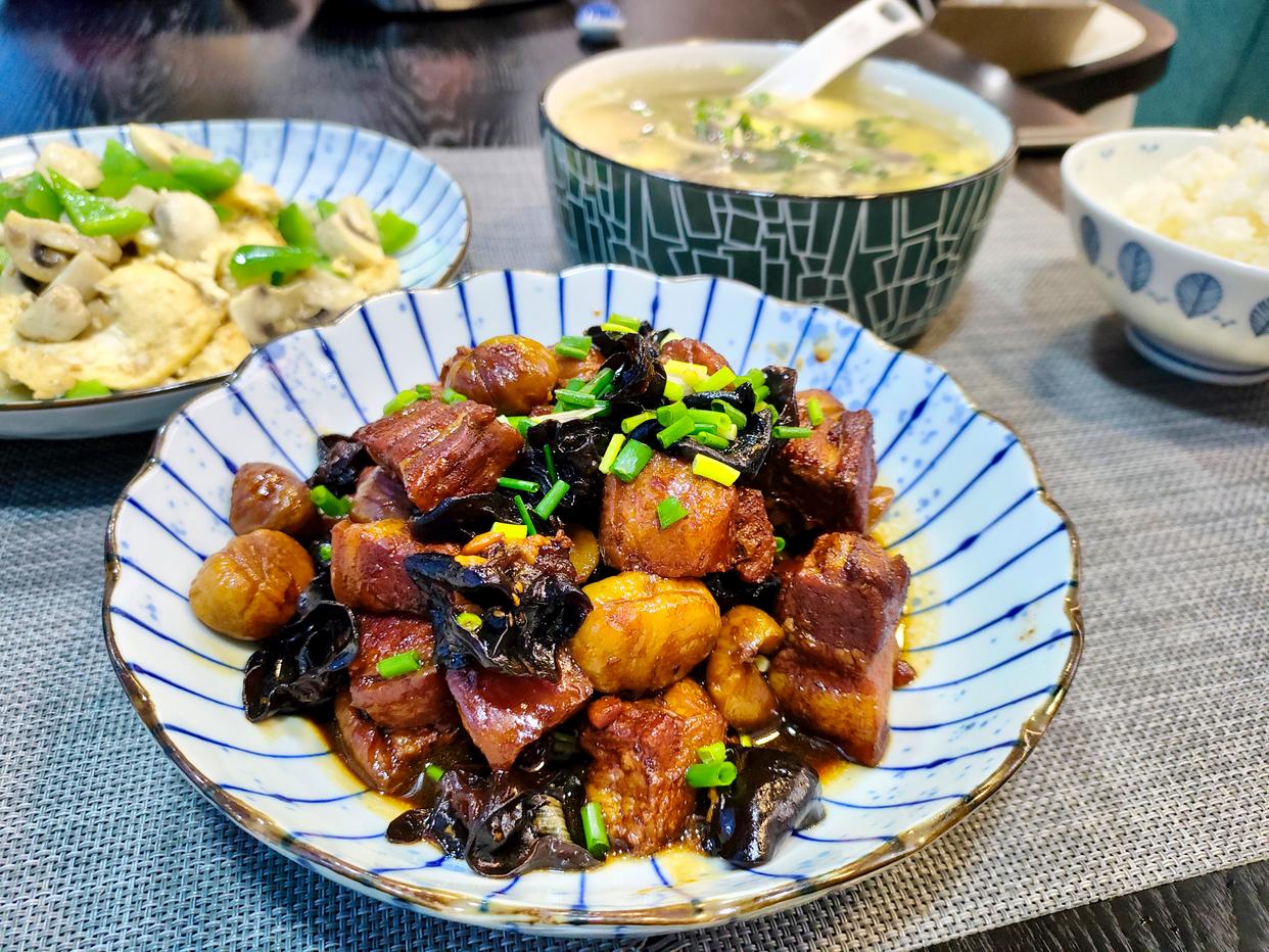 Bữa tối chỉ có 3 món nấu đơn giản mà lại ngon, con trai tôi reo lên: "Ngon tuyệt, con sẽ béo lên mất!"- Ảnh 2.