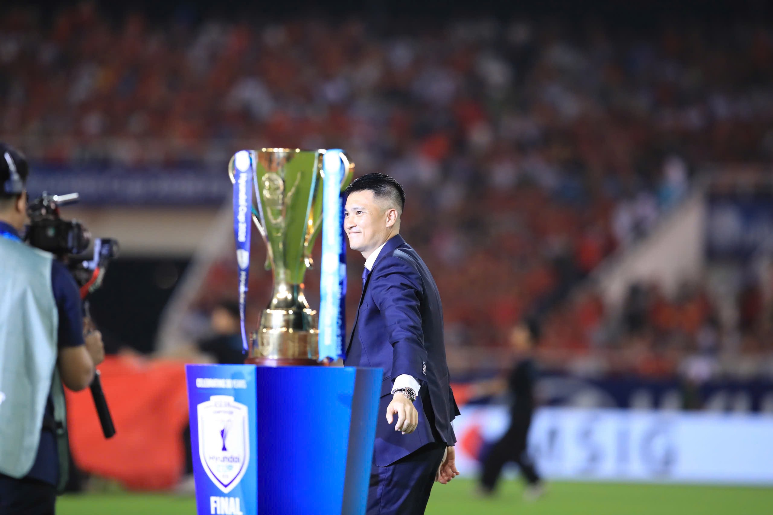 Gallery - Đánh bại Thái Lan, Đội tuyển Việt Nam lần đầu tiên 2 lần liên tiếp vô địch ASEAN Cup - image 2