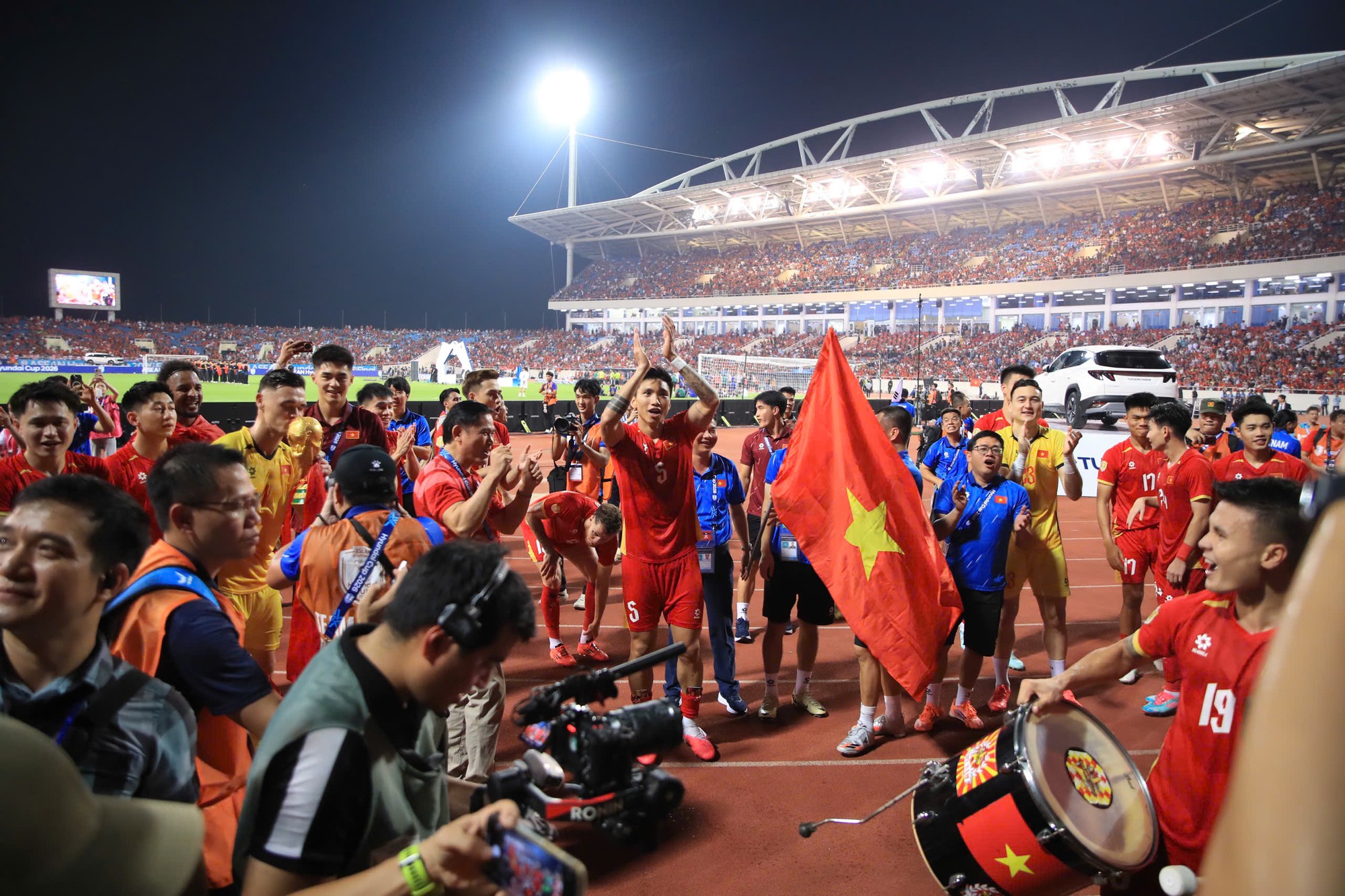 M&oacute;n qu&agrave; đặc biệt của Đội tuyển Việt Nam sau khi đ&aacute;nh bại Th&aacute;i Lan, v&ocirc; địch ASEAN Cup 2026- Ảnh 2.